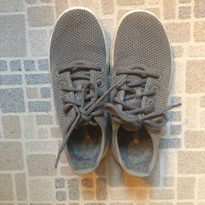 Womens Tree Runners Size 7 Limited Color - Mist